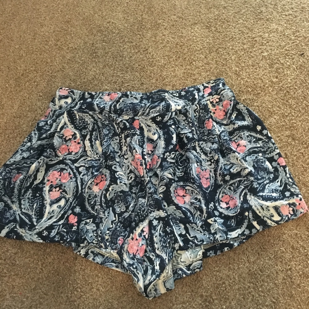 Cute Floral Shorts (torrid)